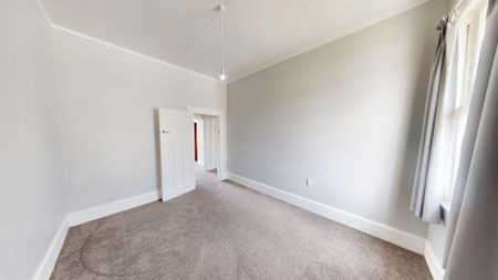 Marton - 4 Bedrooms - Photo 4