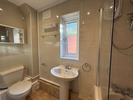 School Lane, Kenilworth, CV8 - Photo 2