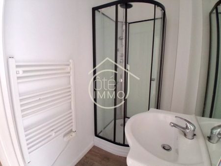 Location Appartement 3 pièces 52m² CASTILLON LA BATAILLE 33350 - Photo 2