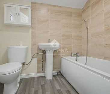 The Street, Little Clacton, CO16 - Photo 5