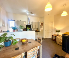 Unfurnished two bedroom apartment in a stunning Victorian house wit... - Photo 1