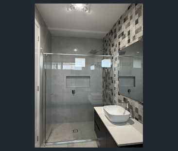 Vantage Plus Presents this gorgeous home for rent in Cobbitty. AVAI... - Photo 2