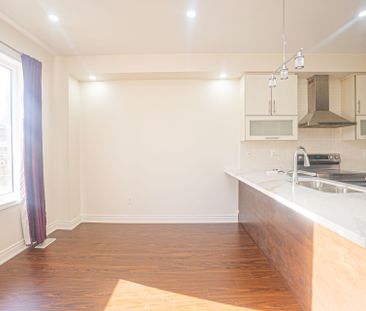 For Lease - 607 Remembrance Road, Brampton, Ontario - Photo 3