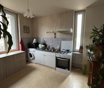 Location Appartement 3 pièces 77m² OBJAT 19130 - Photo 5