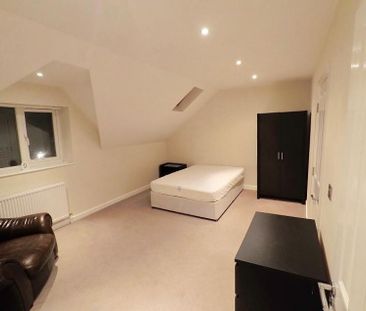 2 Bedroom Apartment To Let - Photo 4