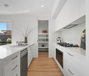 Brand-New Luxury Living Beyond Compare - Photo 2