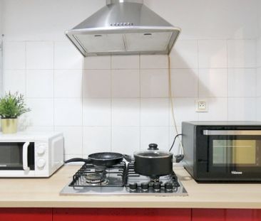 Single cozy room in Poble Sec district - Photo 5