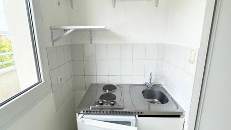 Studio de 25m² avec parking - secteur FAC de lettres - Photo 3