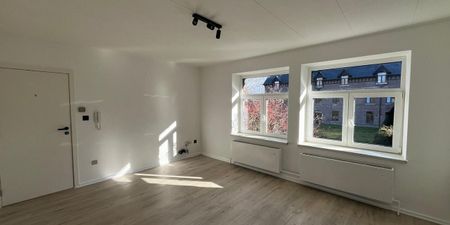 Appartement te huur in Lanaken voor € 725 met 1 slaapkamer - Photo 4