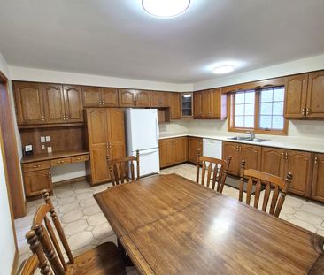 For Lease - 256 Cocksfield Avenue Unit# Rm 1, Toronto, Ontario - Photo 1