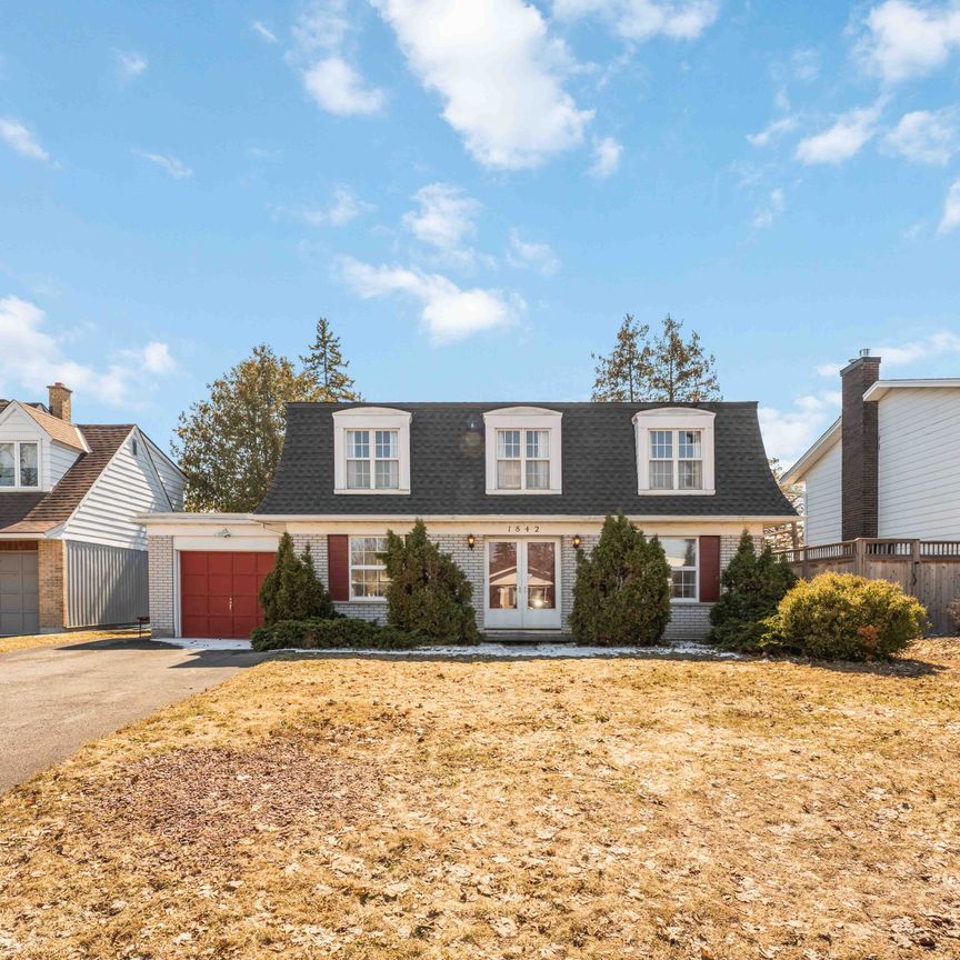 For Lease - 1842 Playfair Drive, Alta Vista and Area, Ontario - Photo 1