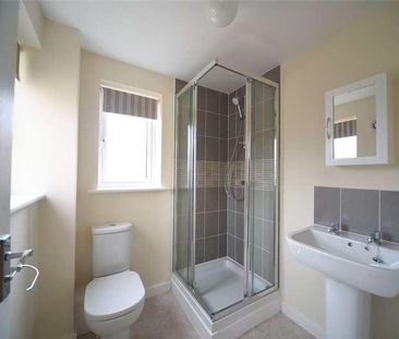 Harrow Drive, Beck Row, Bury St. Edmunds, Suffolk, IP28 - Photo 1