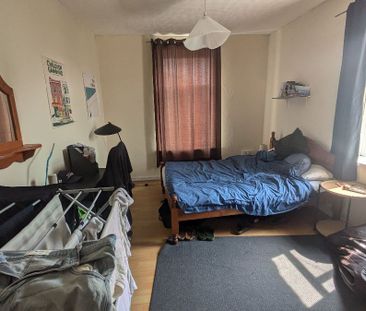 Cathays Terrace, Cardiff CF24 4HU - Photo 4