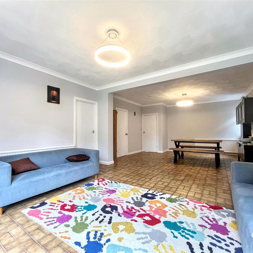 3 bedroom bungalow - detached - Photo 1