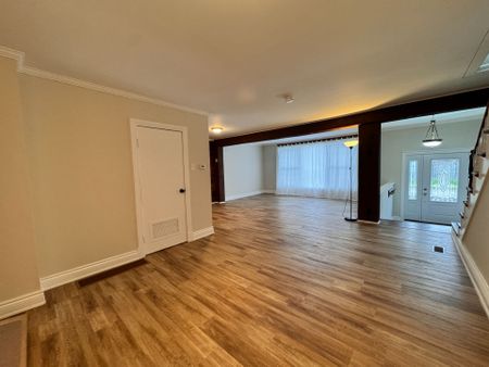 For Lease - 120 Patterson Street, New Tecumseth, Ontario - Photo 3