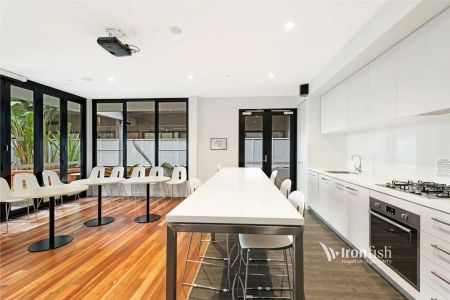 1042/18 Albert Street, Footscray VIC 3011 - Photo 5