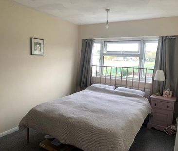4 bedroom terraced house to rent - Photo 1
