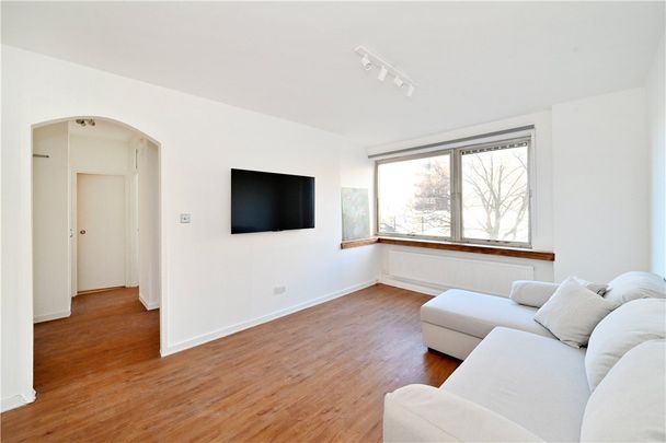 1 bedroom flat with 1 reception and 1 bathroom in Kendal Street, W2 - Photo 1