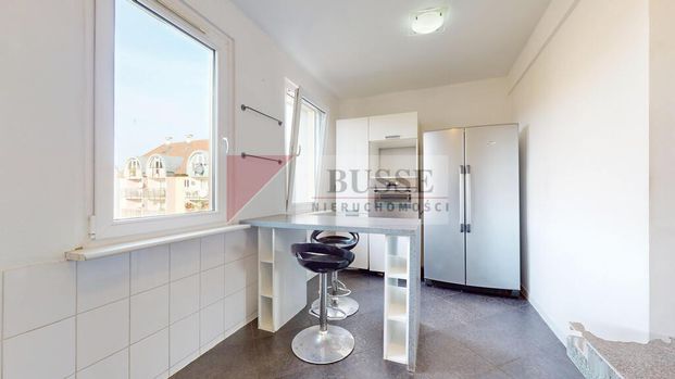 Przecław, 6pok., 2 piwnice, balkon - Photo 1