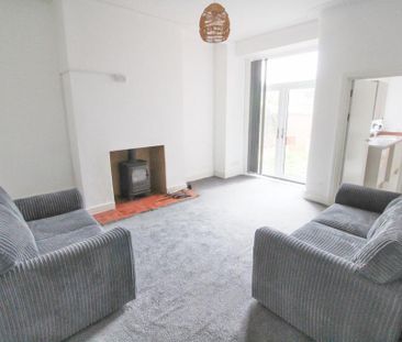 3 bedroom terraced house to rent - Photo 1