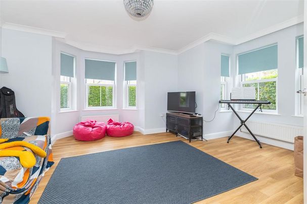 4 bedroom detached house to rent - Photo 1