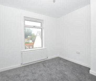 2 bedroom semi-detached house to rent - Photo 6