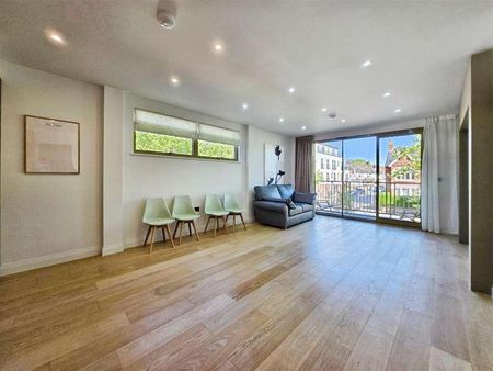 Kingston Road, Wimbledon Chase, SW20 - Photo 4