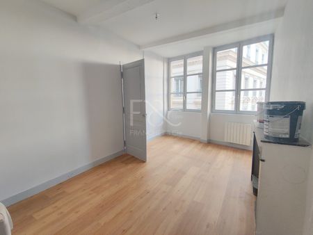 T2 bis de 79 m² - Rue Louis Paufique Lyon 2ème - Photo 5