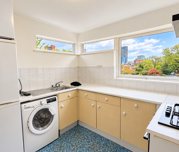 2 bedroom apartment to rent - Photo 6