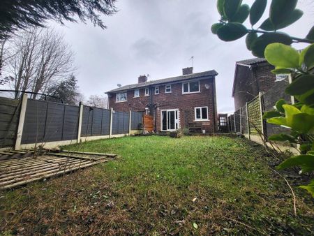 3 bedroom semi-detached house to rent - Photo 5