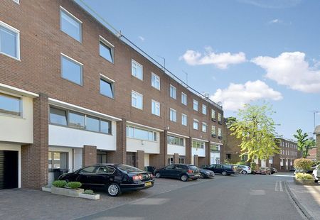 Meadowbank, Primrose Hill, London, NW3 3AY - Photo 4