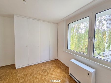 SÜD-BALKON MIT ca.7,10m² - 4 ZIMMER - OBER ST. VEIT - HELL - GRÜN - RUHIG - Photo 4