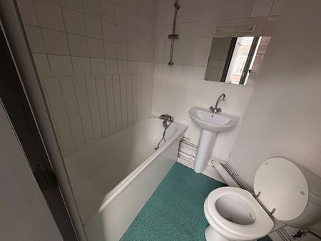 Appartement Lille – 2 pièce(s) – 37.00 m2 réf 1522-2 - Photo 2