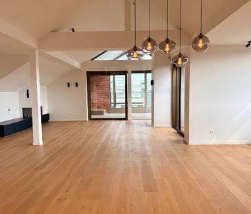 PENTHOUSE SERVICEFLAT MET 3 SLPK, 2 BADK, 2 TERRASSEN - Photo 5