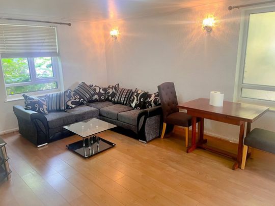 2 Bed Flat, Brighton Court, M14 - Photo 1