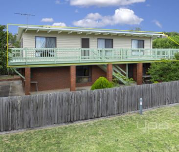 For Lease – Top Level of this 3-Bedroom Home in Prime Location - Photo 6