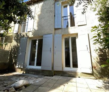 Location Maison 5 pièces 88m² VILLENEUVE LES AVIGNON 30400 - Photo 3