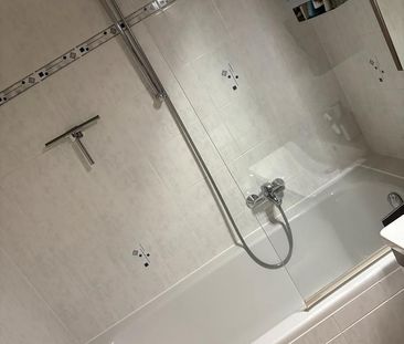 Modernes Studio mit Indoor Pool 1 Monats Miete 01.01-01.02 - Photo 2