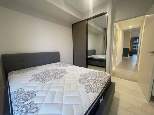 “Stunning 2-Bedroom plus Study Apartment in Parramatta” - Photo 1