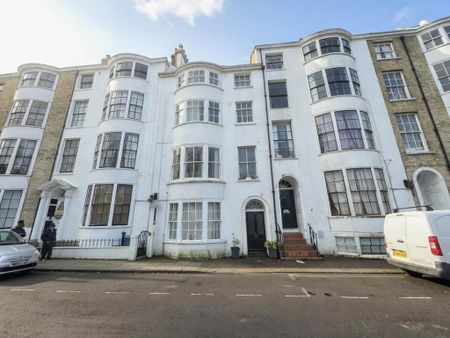 1 bedroom flat to rent - Photo 5