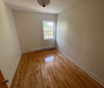 10607 Rue Waverly, Montréal (Ahuntsic-Cartierville), QC H3L - Photo 4