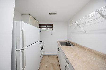 For Lease - 34 Horfield Avenue Unit# Bsmt, Toronto, Ontario - Photo 5