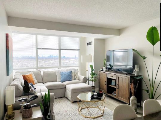 101 Subway Crescent #1406 - Photo 1