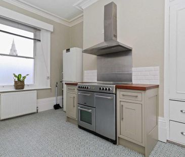 1 bedroom in a house share to rent - Photo 6