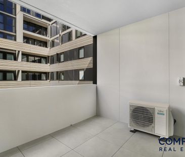 LUXURY AT IT'S FINEST! - Photo 4