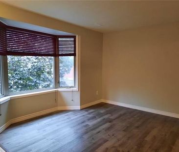 Spacious 1-Bedroom Apartment in Central Hamilton - Photo 4