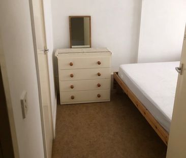 2 Bed Terraced House, Loxford Court, M15 - Photo 2