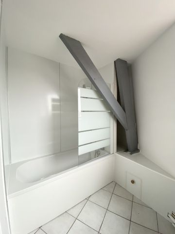 Location Appartement 3 pièces 76m² LOISON SOUS LENS 62218 - Photo 2