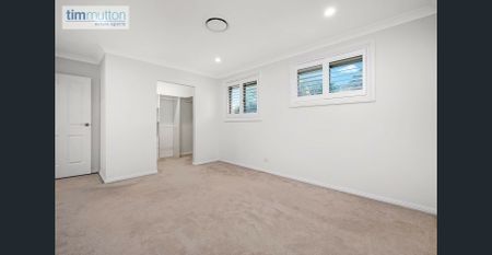 Modern Dulpex With Double Garage - Photo 3