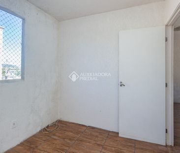 Apartamento com 2 quartos e 44m² para alugar em Sarandi, Porto Alegre. - Photo 1
